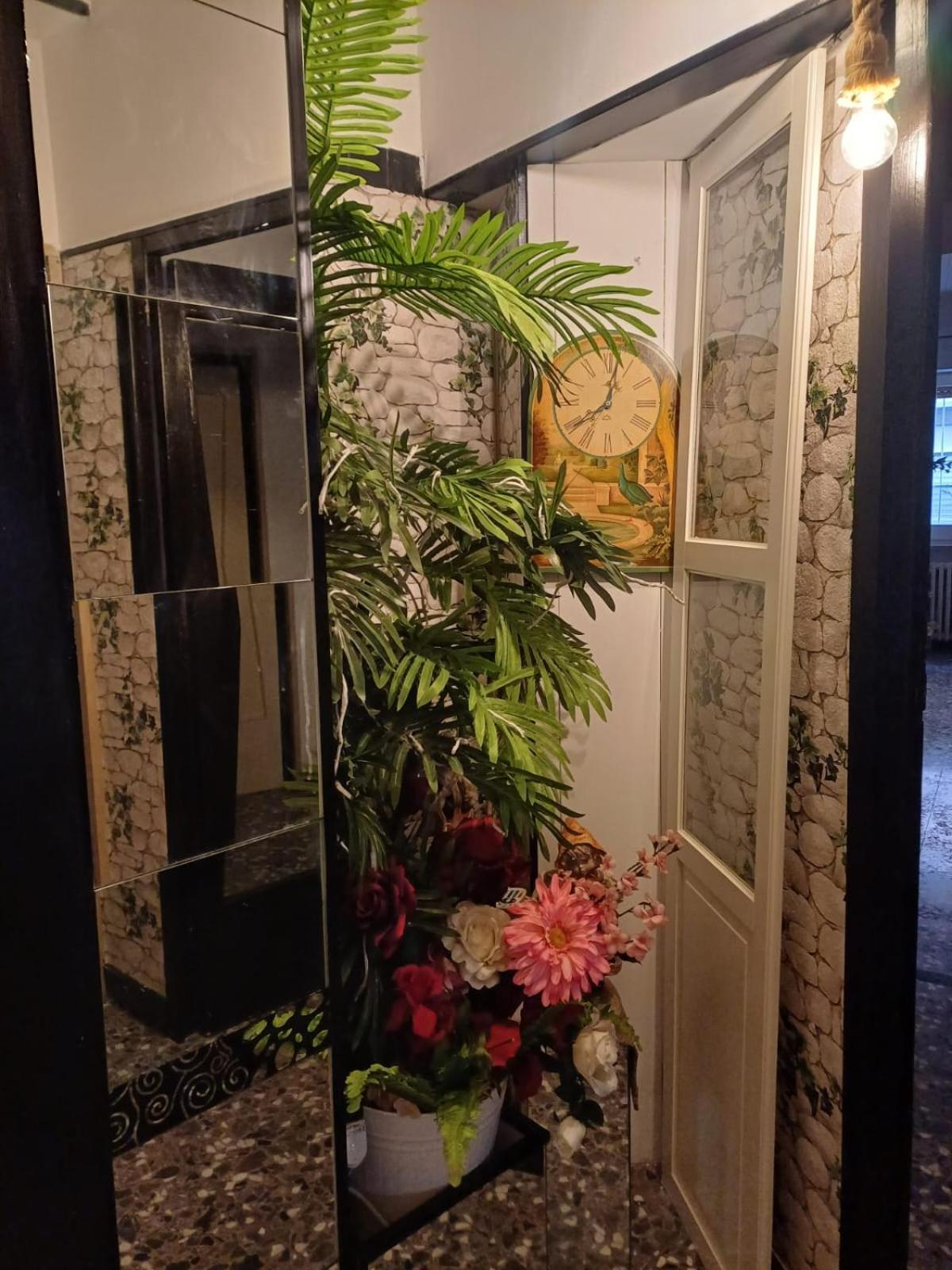 Flower Trani Exterior photo